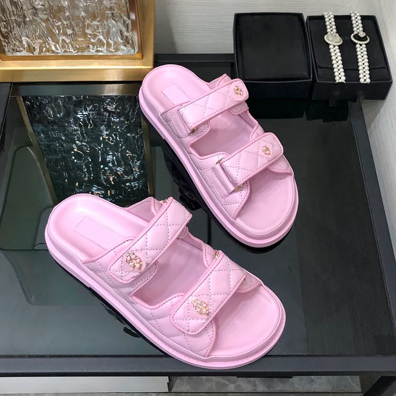 Women flat slippers Designer flip-flops Luxury brand cowhide Sandals Casual slippers Party slippers Travel Sandals Home slippers Office slippers-image-987149426