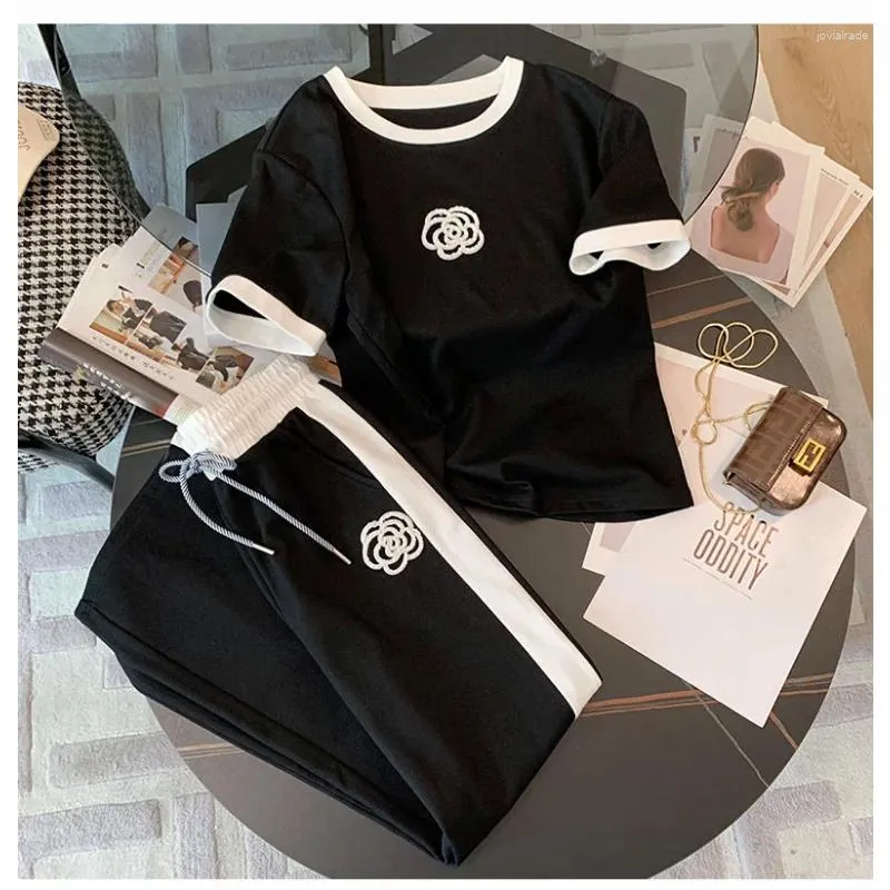 Womens Two Piece Pants Women Autumn 2 Set Korean Fashion Rose Embroidered Luxury Designer Short Sleeves Tshirt Tops High Waisted Wide Leg