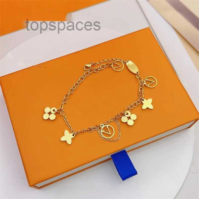 Blooming Charm Bracelets For Womens Ladies Girls Fashion Designers Bracelet Luxury Golden Letters Flowers Bracelet Jewelry-image-988611067
