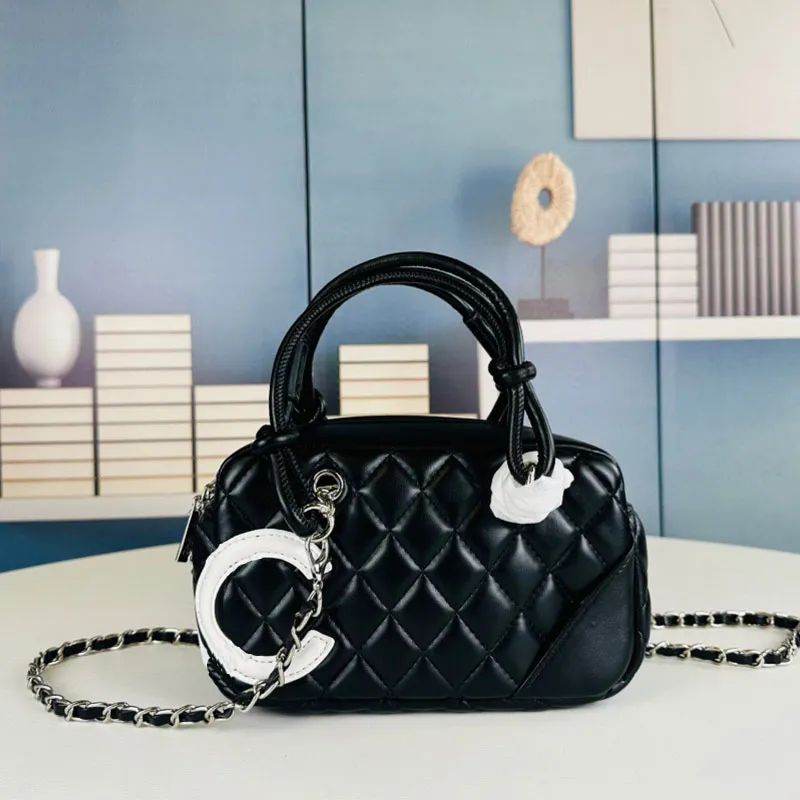 new fashion mini handbag tote bag luxury designer bags diamond cross body bag chain classic black and white shoulder bags leather cross body hand-image-988337079