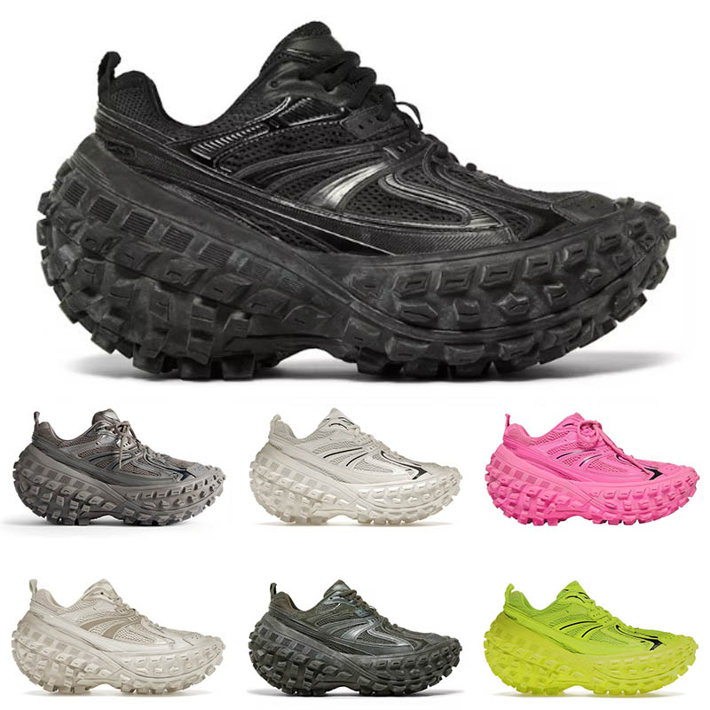 2025 Track Runners Top Designer Tire shoes Black White Light Beige Pink Tracks Platform Leather Defender Bouncer for Men Women Nylon Trainers Sne-image-840431801