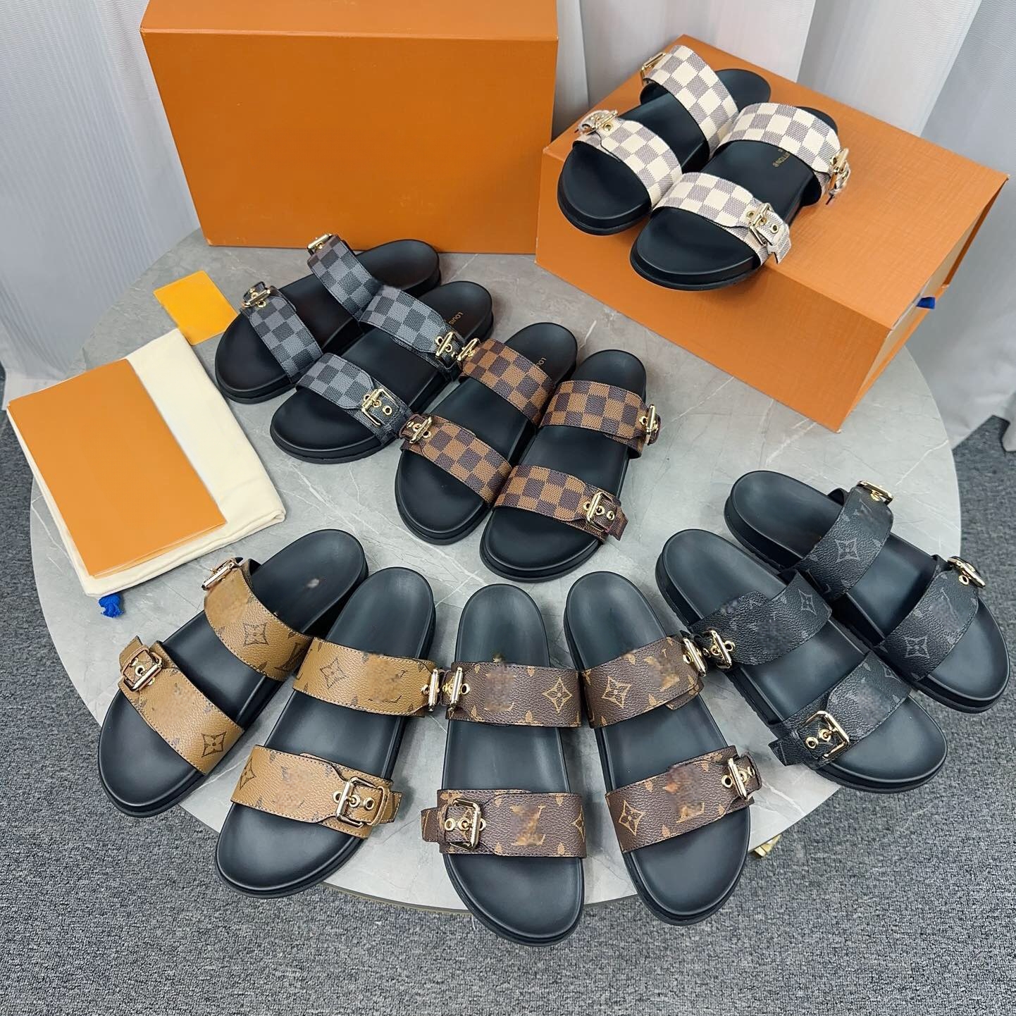 Designer brand women Slippers sandals fashion room shoes womens casual shoes beach men shoes thick soled black shoemaker summer outdoor-image-957059905