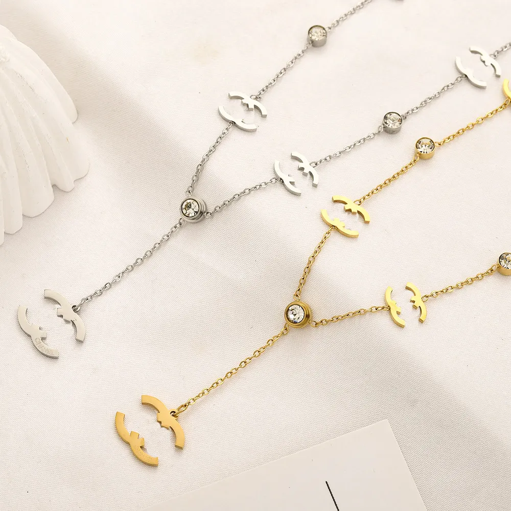 Gold Love Pendant Necklace 18K Gold Chain Choker Womens Jewelry Wedding Party Gift Necklace New Style Stainless Steel 925 Sliver Necklace Wholesale