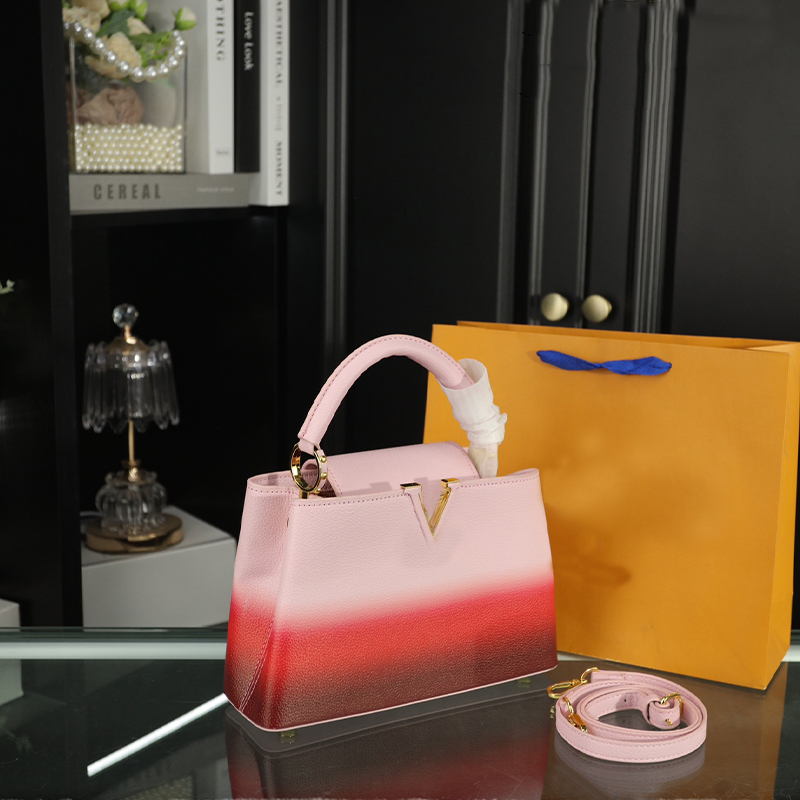 Designer bag crossbody bag easy pouch on strap purse lady shoulder bags chain wallets designers woman leather handbag embossed letter delica-image-992481303