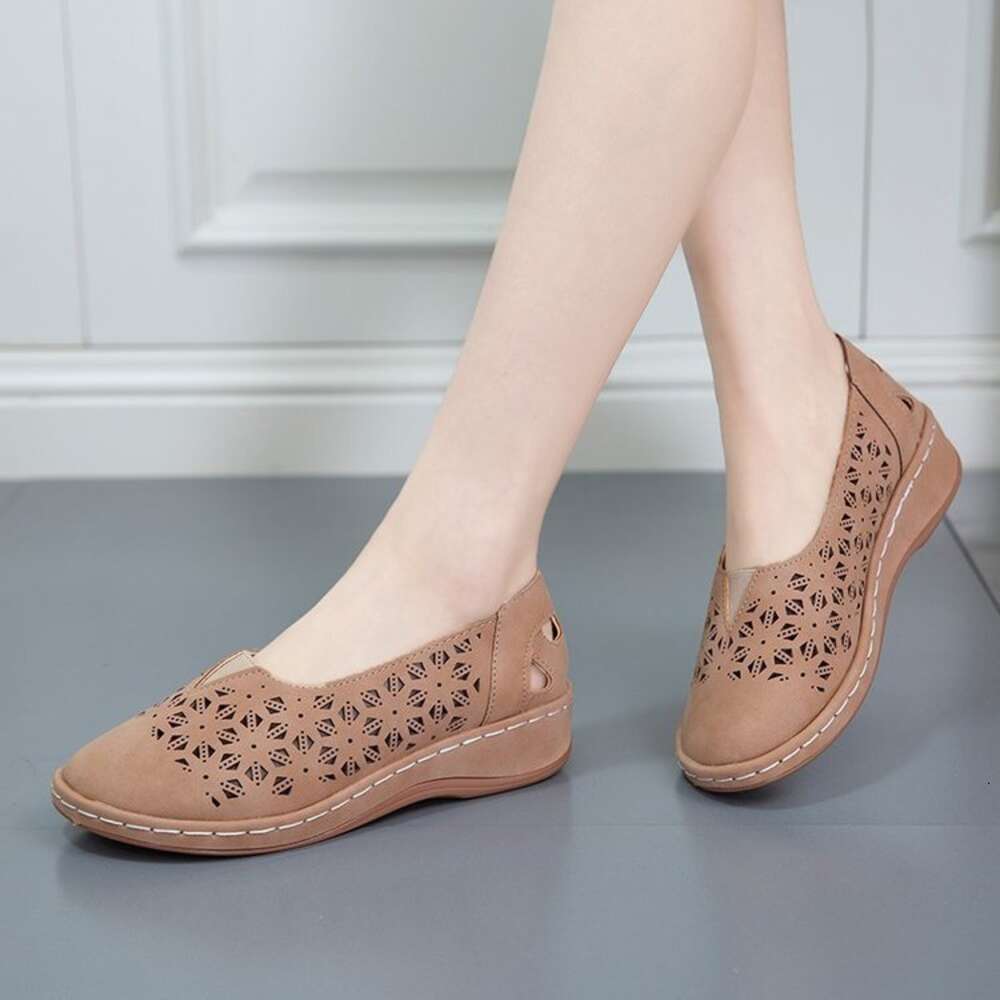 2023 Spring New Large Size Hollow Shallow Mouth Fashion Single Lightweight, Comfortable, and Minimalist Women's Shoes