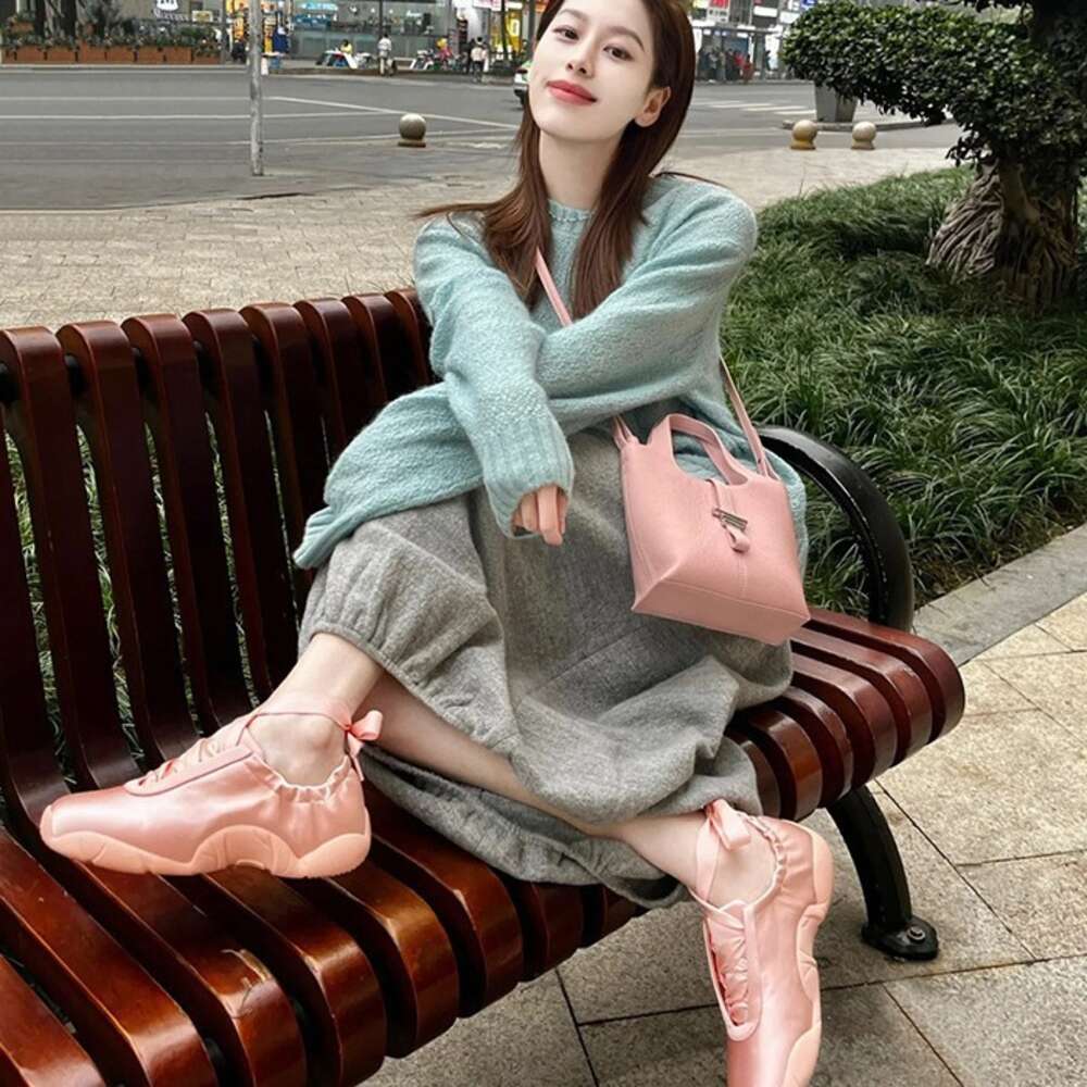 ddmynov dexun 2024 Nouvelle sangle en argent à semelle douce petit ballet danse de loisirs de loisirs chaussures single chaussure femme