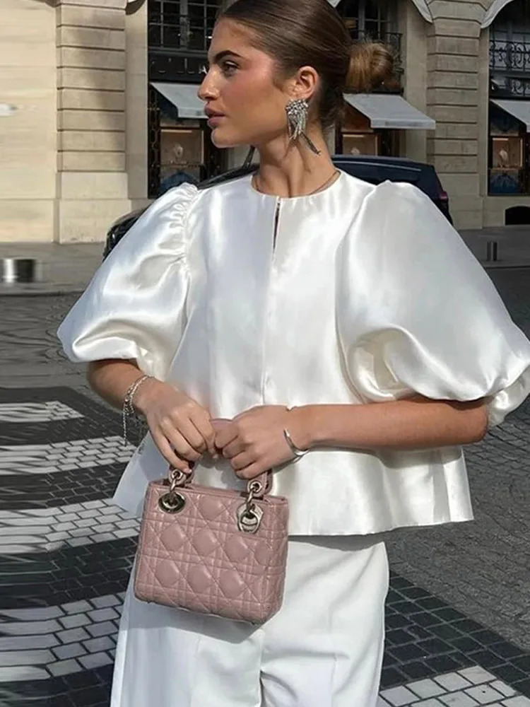 Elegant Satin Shirts Blouses Women Solid Puff Short Sleeve Oneck Loose Female Tshirt Spring Summer Lady Commuting Tops 240617