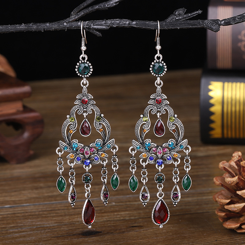 Vintage ethnique longue goutte d'eau gland boucles d'oreilles pour les femmes créatif strass fleur couleur argent métal balancent femme bijoux