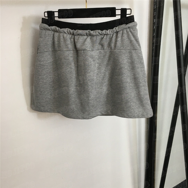 Joupes de lettre brodées pour les femmes Design Fausse en deux pièces Mini jupe hip hiphop Street Style Robe courte E6C8