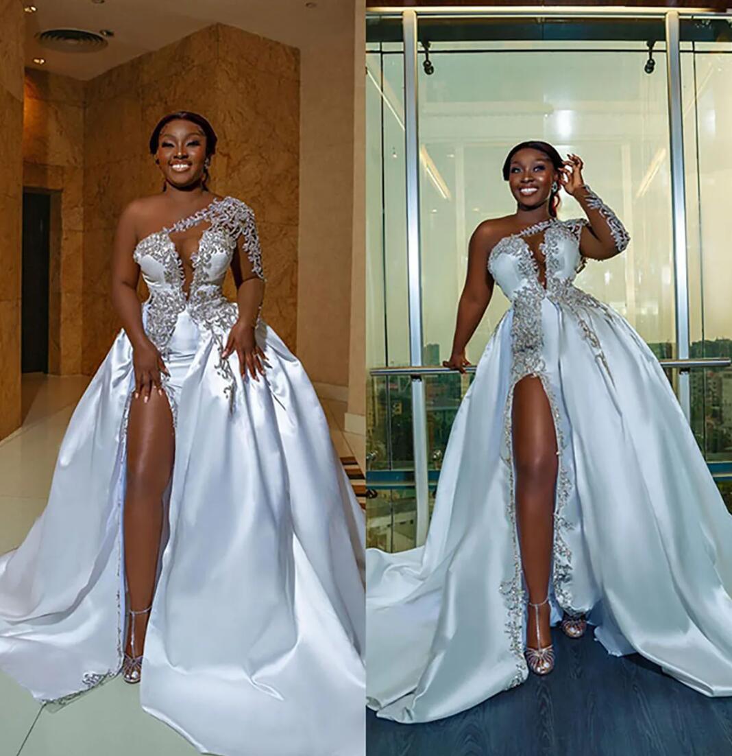 Satin Gold Appliques Mermaid Wedding Dresses 2024 One Shoulder Long Sleeve Bride Dresses High Split Bridal Gowns 0627