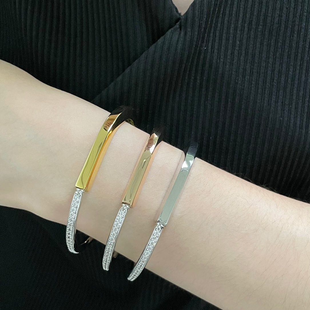 Lock pink diamond lock bracelet the same for men and women T0P quality designer handmade diamond-encrusted gold-plated anniversary gift 001-image-996384499