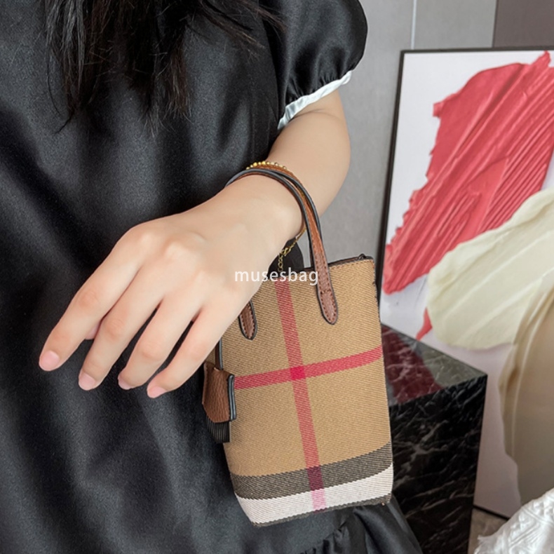 Internet famous plaid leather mobile phone bag for women with a vertical texture and fashionable versatility Handheld one shoulder crossbody bag-image-996357939