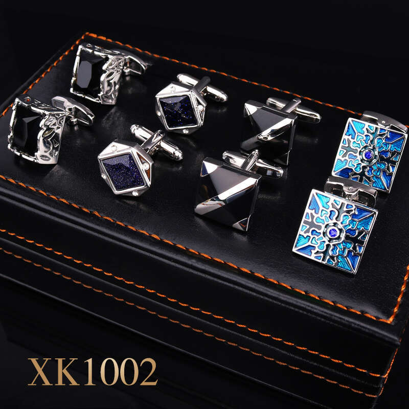 Fashion Designer Cufflinks set four pairs of Cufflinks Tie clip gift box gold silver diamond cufflinks, high-quality luxury sleeve studs High end
