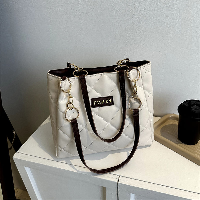 trend new model trend New Designer Bag Handbag New Fashionable Avant garde Single Shoulder Large wrap Capacity Fashionable leisure Multi functional