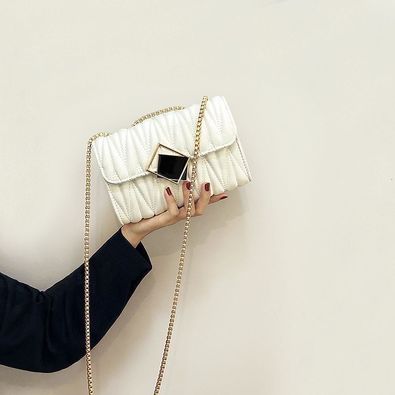 new model New wrap leisure Designer Bag trend Fashion Trend Women s Style handbag Internet Celebrity Texture Small Slant Shoulder Hundred Fold Chain