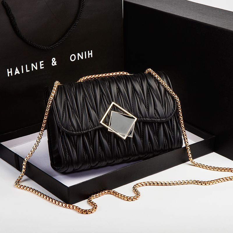 new model Genuine leather for women new wrap trend trendy high end diamond grid chain stylish and versatile single shoulder crossbody bag leisure sm