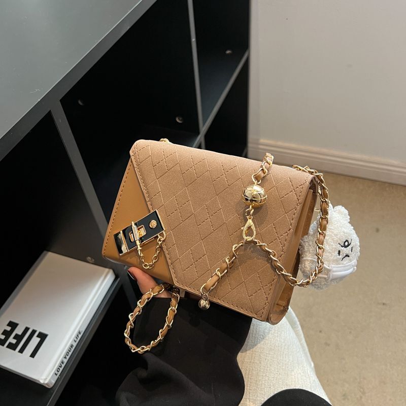 Nouveau modèle nouveau sac enveloppe design sacs femmes de la chaîne premium Collier de la chaîne de la chaîne Small carré Multi fonctionnelle Tr