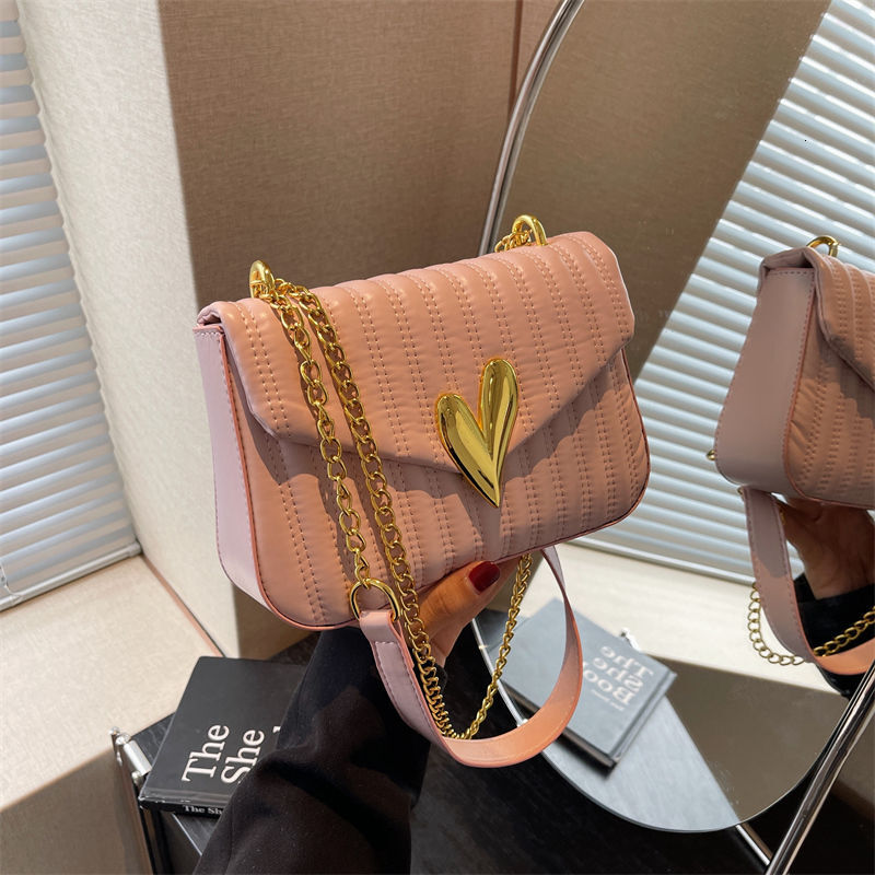 new trend model Handbag new designer leisure bag fashionable multifunctional wrap simple trend Western style single shoulder women s crossbody bag