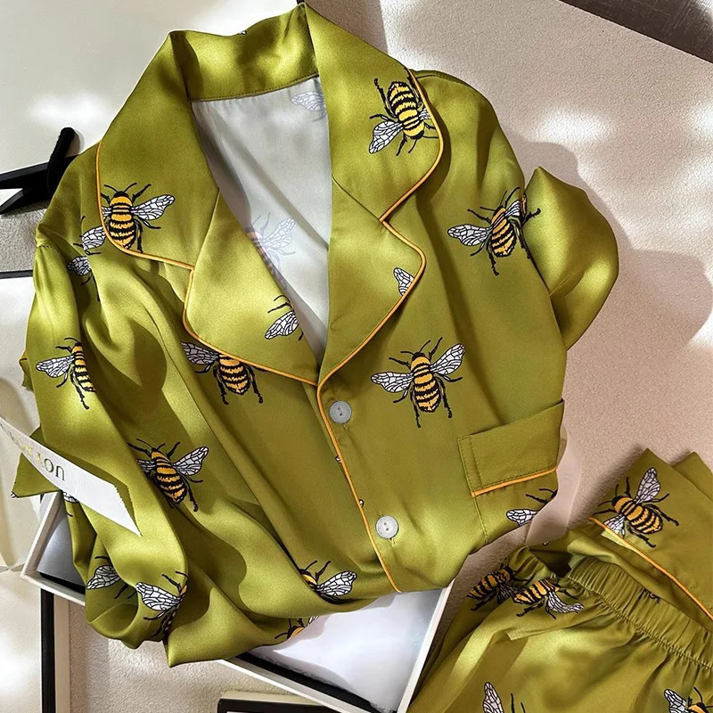 Pyjama féminin Set printemps et automne 2 pièces abeilles pyjama imprimé poche artificielle en satin pyjama pyjama à manches longues non imprimée