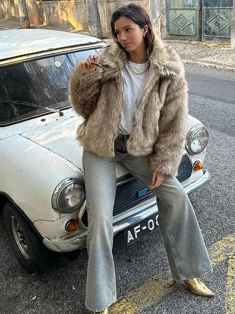 Winter Womens Fluffy Fur Coat Casual Collar Long Sleeve Artificial Fur Cutting Coat Soft Thick Warm Womens Short Fur Jacket 240923