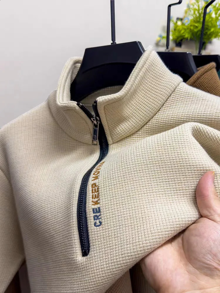 High end Embroidered mens sweater autumn and winter casual Korean version fashionable thick half zipper collar puller 240930