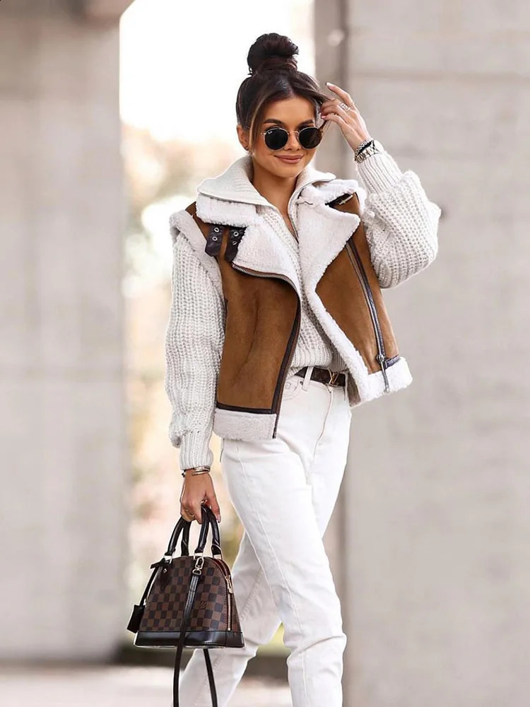 Home>Products>Womens synthetic leather wool lined sleeveless short vest>Womens fashionable warm zipper thick waistband jacket 240929