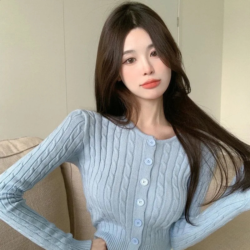 Knitted cardigan womens coat long sleeved round neck Korean sweater retro slim fit short top spring and autumn basic soft cardigan 240930