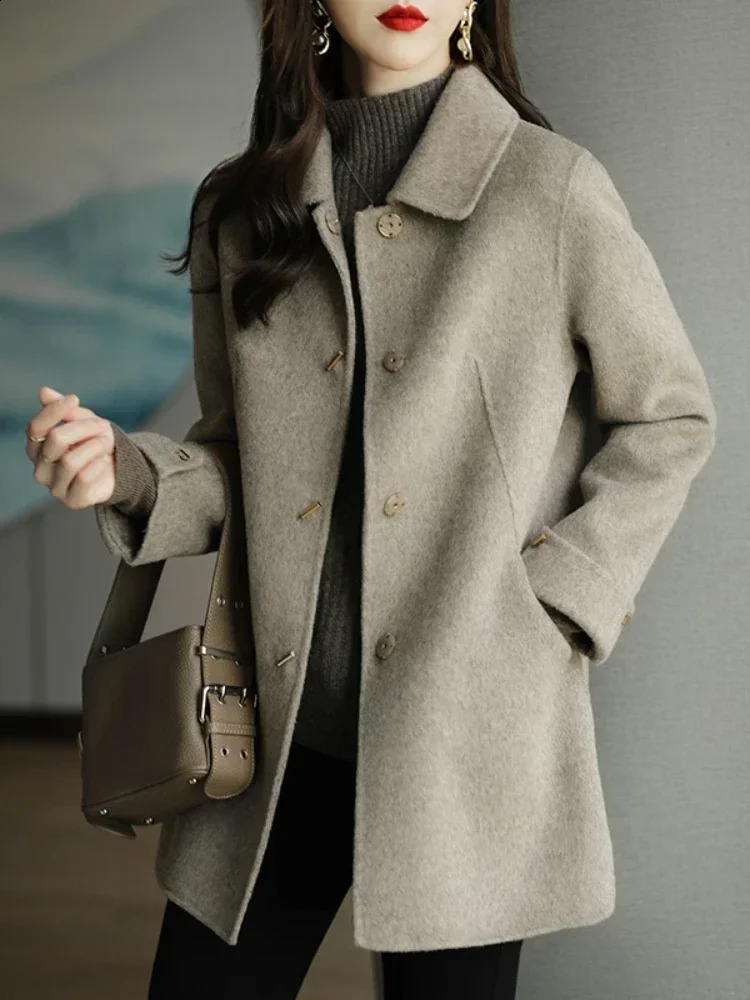 Woolen Coat Slim Fashion Office Lady Square Collar Single Breasted Winter Coats for Women Wide-waisted Pocket Black Coat 240927