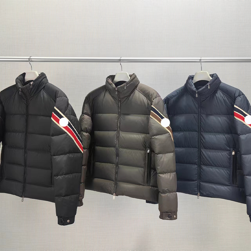 Mens Down Jackets Designer Parkas Winter Fashion Warm Coat Thick Windbreaker Zippper Womens Bread Outsize Down Men Puffer Jacket Waterproof