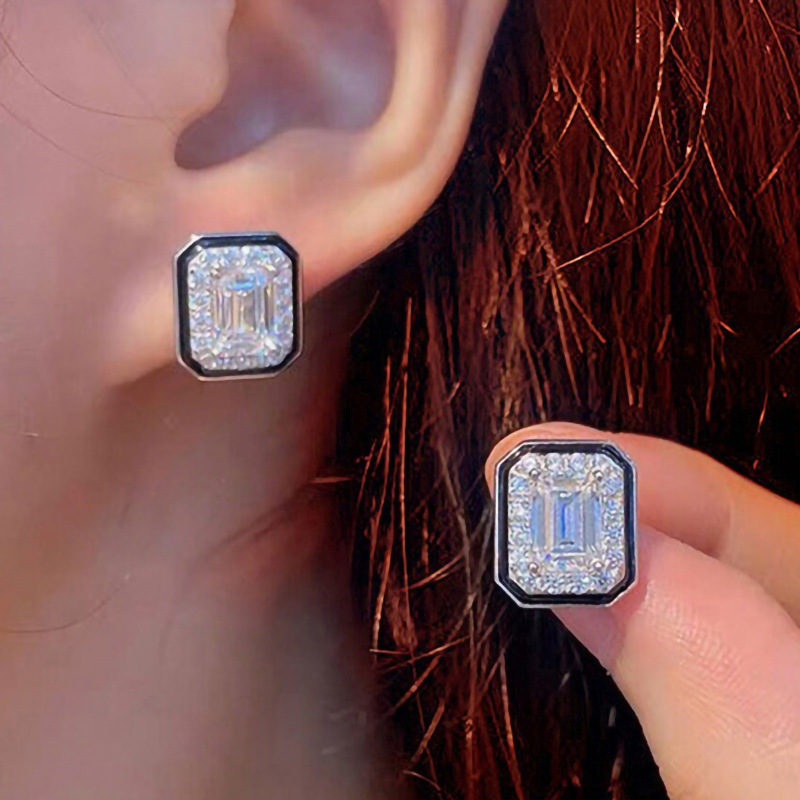 Infinity Top Sell Stud Earrings Luxury Jewelry 925 Sterling Silver Princess Cut White Topaz CZ Diamond Geometry Square Elegant Party Women Weddin