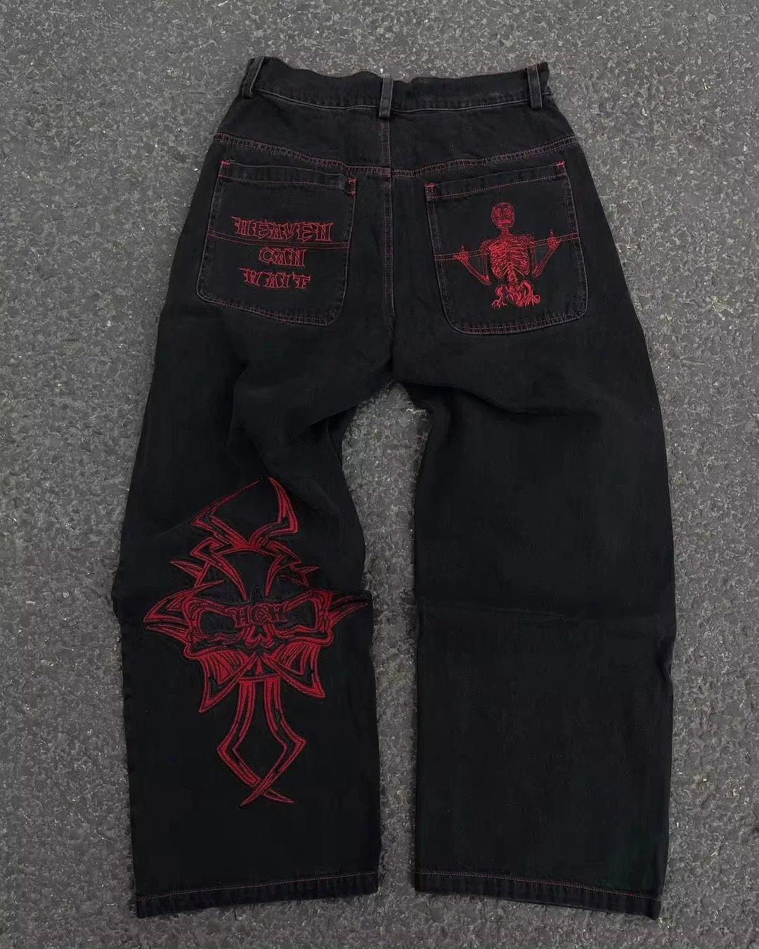 American Y2K Gothic Broidered Straight Jeans Men Mens Street Hip Hop rétro Pantalon de jambe large lâche Couple de jeans décontractés 241008