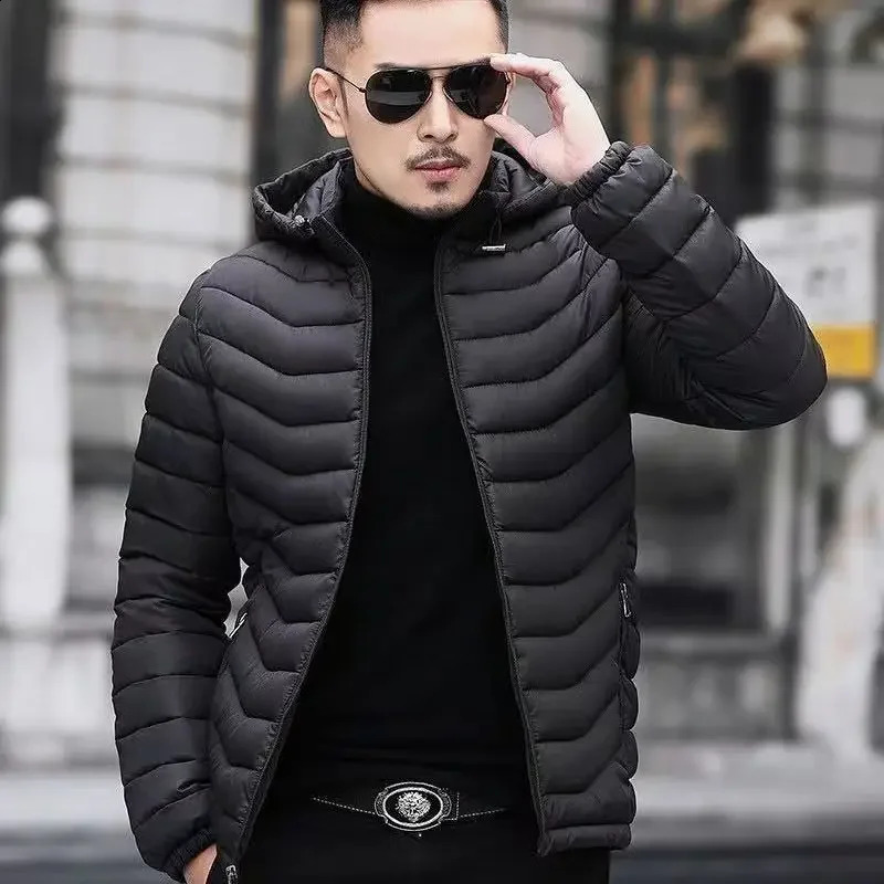 Mens Down Jacket Short Male Padded Coats Lightweight Puffer Padding Parkas Clothes Modern Offers Chic Elegant Casual 241008