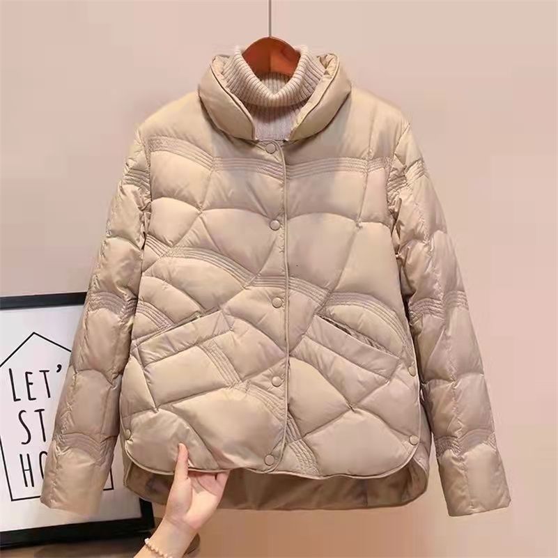 Veste de femmes 2024 Parkas d'hiver automne féminin Light Light Down Cotton Coat Femme décontractée Short War Basic Sorwear Ladies Top Y240924