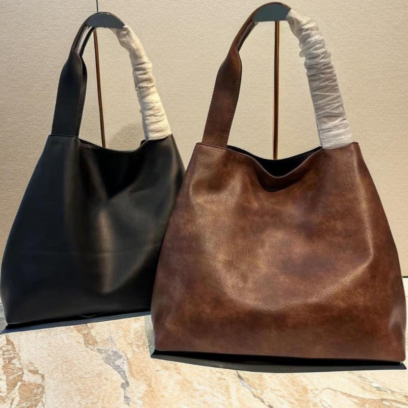 Sac féminin vintage givré Sac à épaule de grande capacité Couleur solide Sacs de banlieue décontractés simples Automne Retro 2024 Vente à chaud