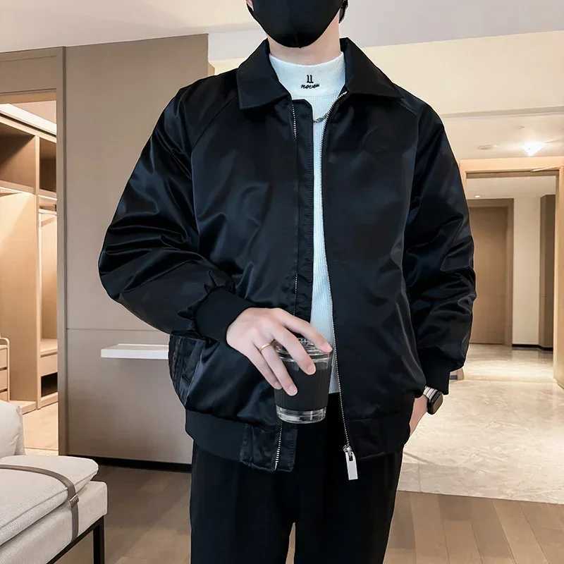 New 2024 Autumn and Winter Mens Ultra-light Down Jacket Casual Lapel Duck Down Light Warm Coat Short Jack ropa hombre LX241009
