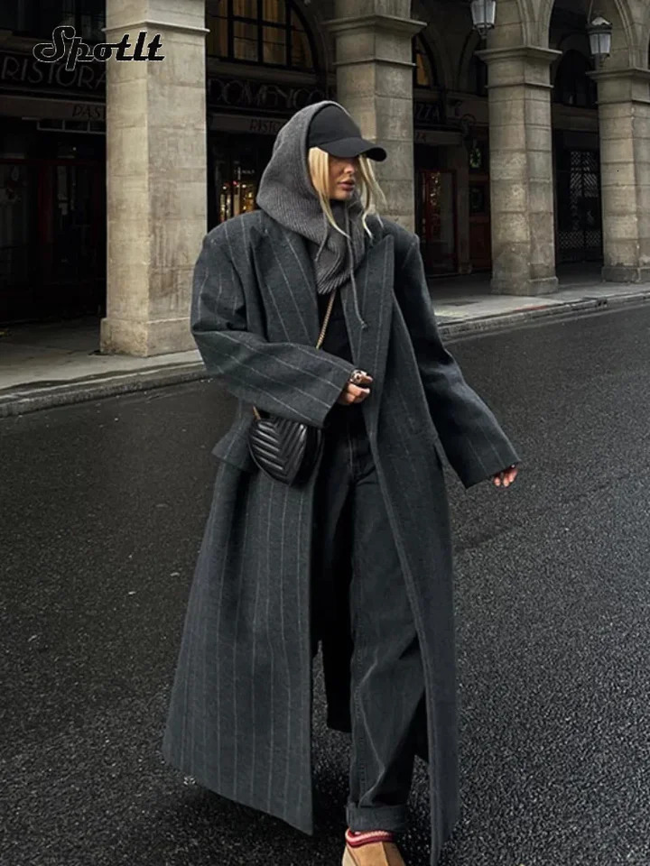 Fashion Dark Grey Stripe Lapel Double Breasted Overcoat Women Full Sleeve Loose Long Coat 2024 Autumn Winter Lady Commute Jacket 241007Z