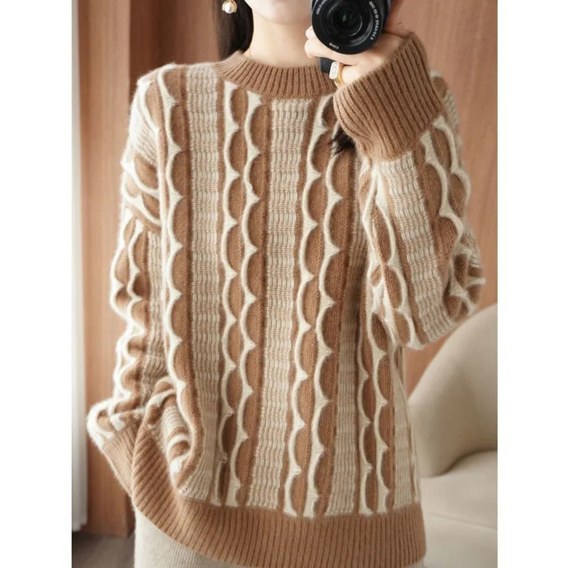 autumn and winter fashion Korean version color semi high neck loose fit simple slim fit womens long sleeved knitted sweater 241010