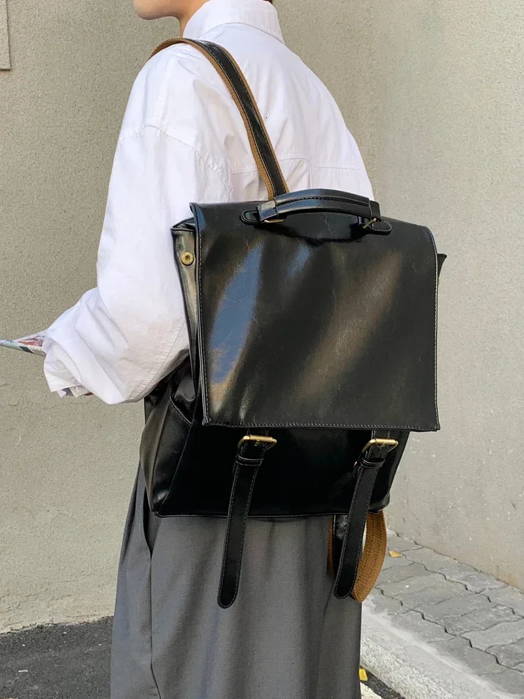 High quality Womens Mens PU leather mens backpack Laptop Large capacity travel bag 240927