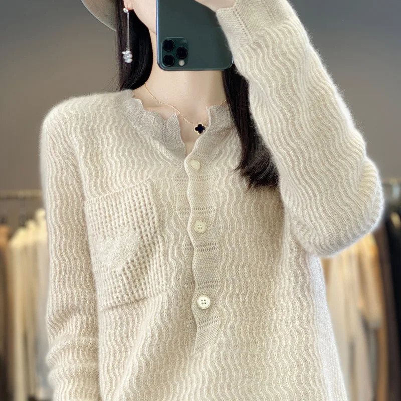 Pure wool autumn and winter item Korean style loose and high-end knitted sweater bottom sweater outer round neck crochet hook 240930