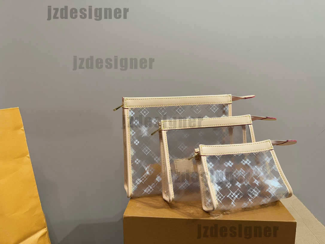 Sac de toilette à trois pièces Sac de maquillage de luxe Designer Feme Female Bagure de rangement à glissière Sac à bras pour femmes
