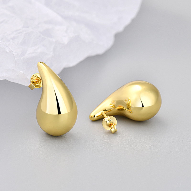 Boucles d'oreilles en or plaqué classiques pour femmes Triangle de haute qualité Glossy No Fade exquise Drop Drop Stud Luxury plaqué Boucbes d'or