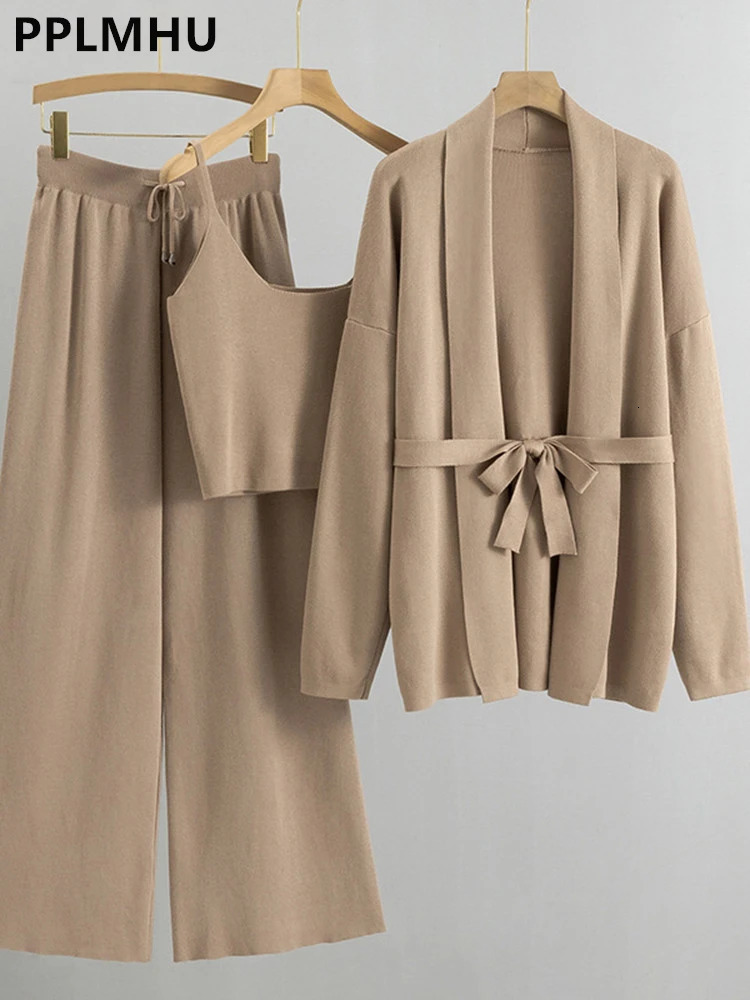 3-piece set of thick knitted cardigan wool sweater hybrid spaghetti top and pocket wide leg sports pants from South Korea Conjuno 241010