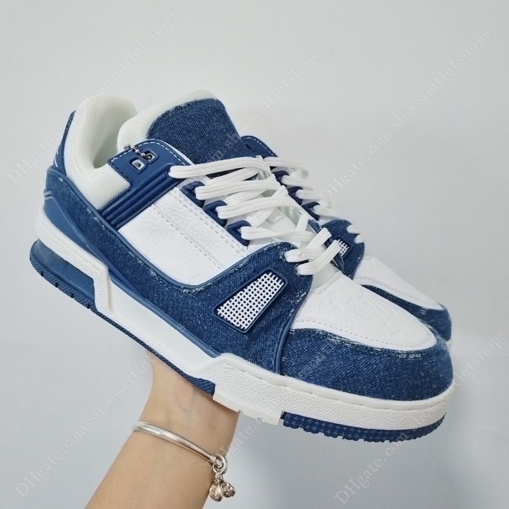 New Designer shoes flat sneaker trainer Embossed Casual shoes denim canvas leather white green redblue letter fashion platform mens womens traine