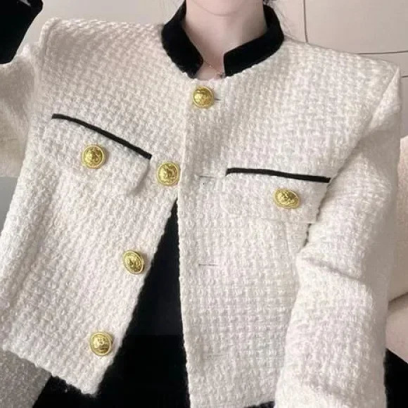 Womens elegant coarse tweed cut top casual retro short jacket spring Korean fashion ultra-thin jacket sweet chic Chaquetas item 241010