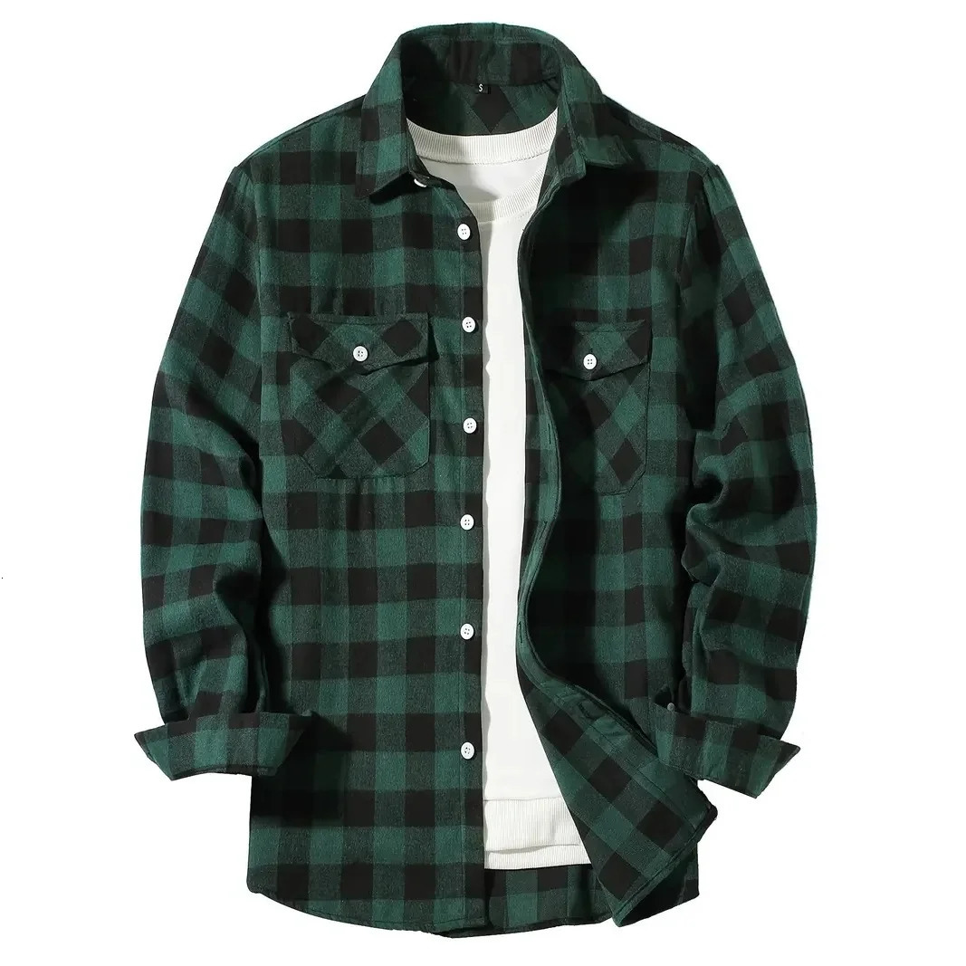 Mens shirt button classic grid intelligent casual flannel shirt long sleeved chest two pocket Spring and Autumn mens top 241010