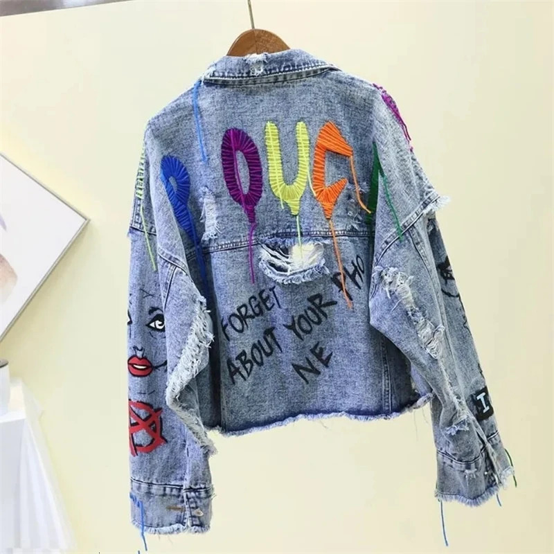 Rivet bead line tassel letter graffiti print womens denim jacket Spring and Autumn casual hole denim jacket women 241010