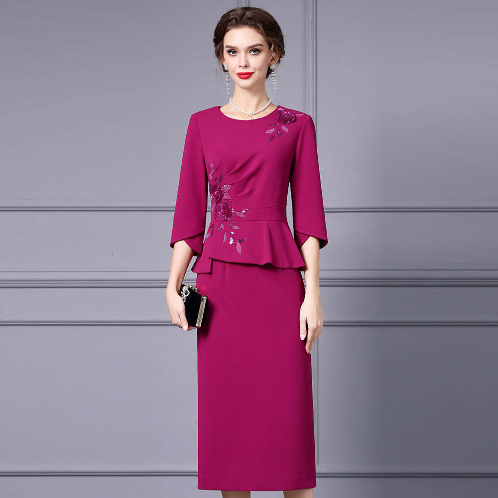 Femmes automne Nouveau 2024 Rich Lady élégant élégant en trois dimensions de fleur de fleur Robe perle