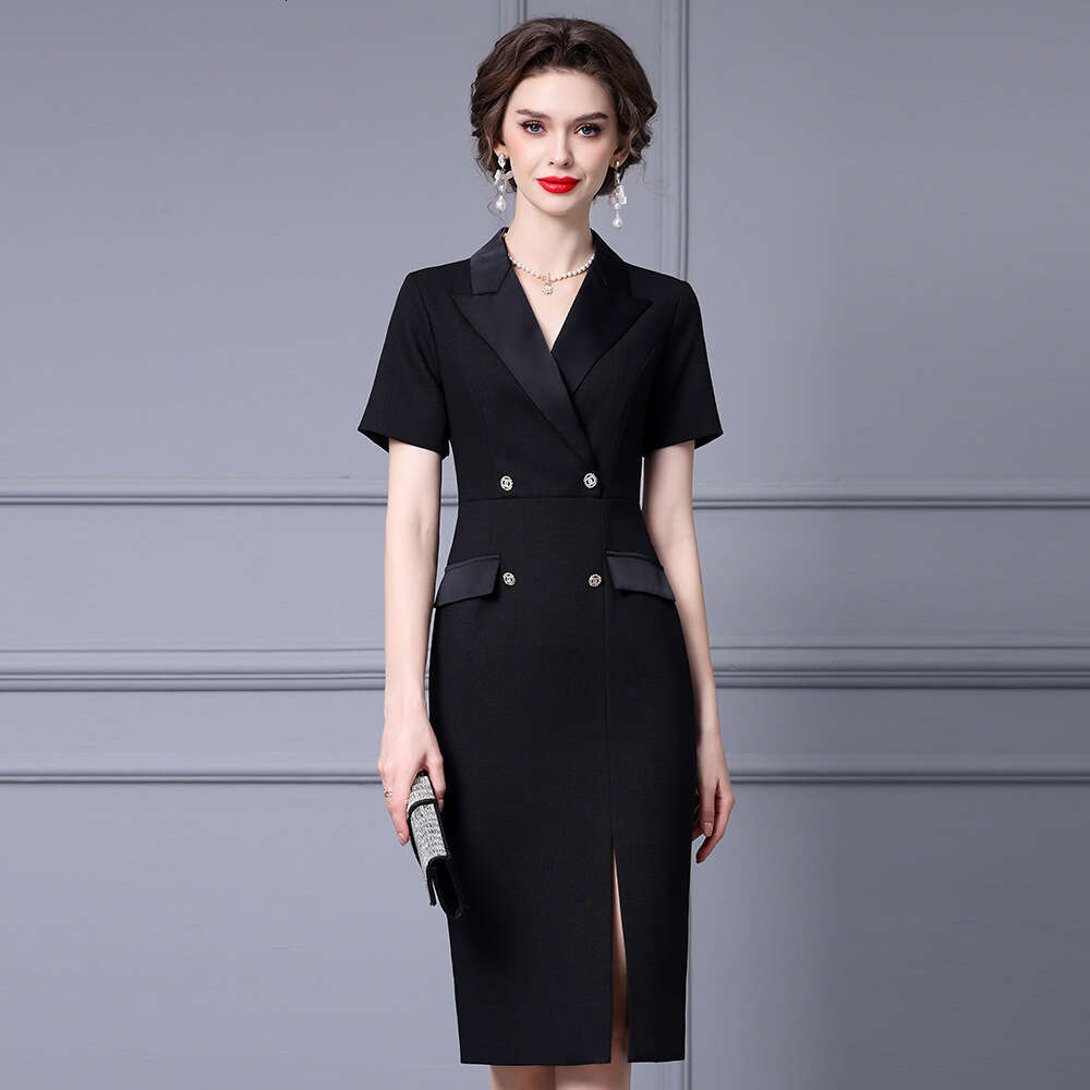 s Tempérament de déplacement professionnel de la combinaison noire Slim Fit Split Buttocks ouverts Robe Summer 2024 Sexy Loose Outo-culture