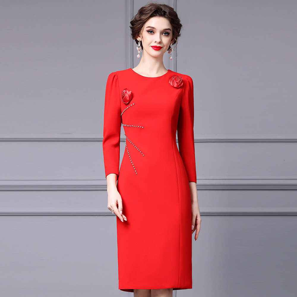 Robe sociale à fleurs pliées tridimensionnelles 2024 Automne rouge clair luxe à la main Perge de ongles hauts