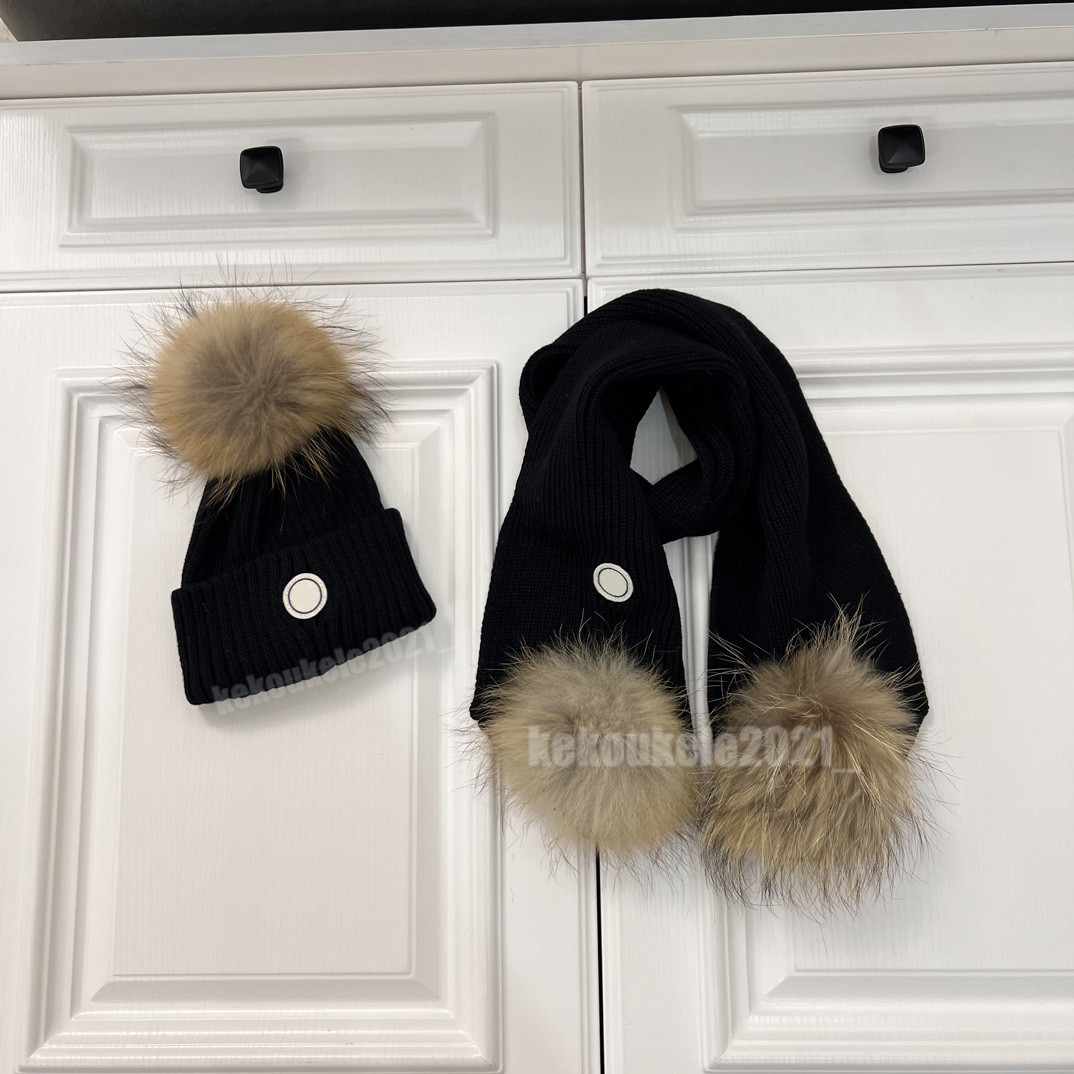 Kids Boys and Girls Real Raccoon Fur Hat Set Winter Beanie Warm Knitted Bobble Nature Fur Pompom Children Hat and Scarf Suit